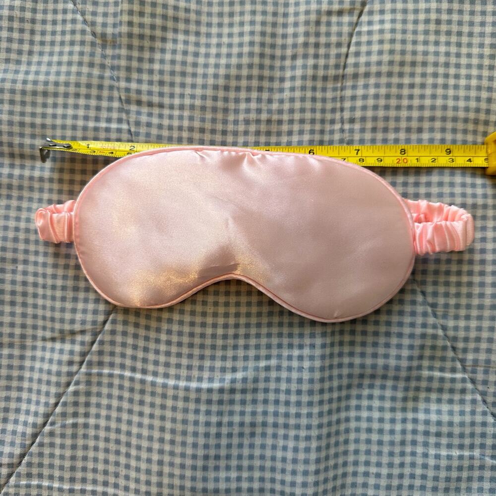 NWOT Silky Finish Sleeping Mask